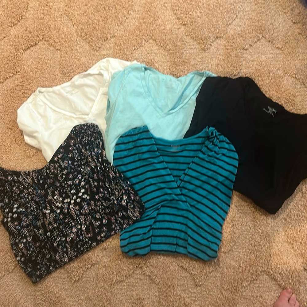 Group of 4 Motherhood Maternity Small Tops